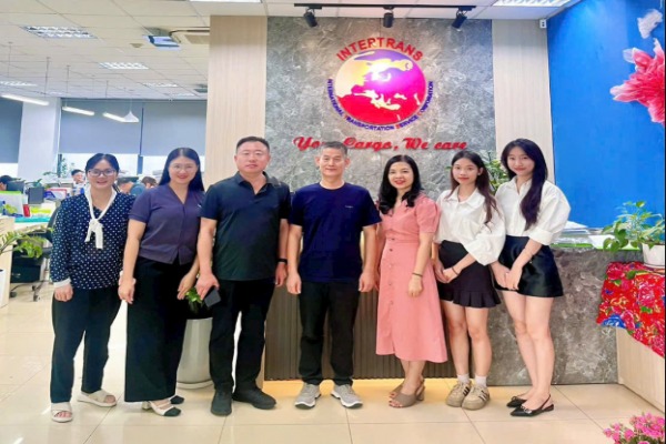 Vận chuyển quốc tế cùng Intertrans
